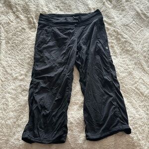 Lululemon capris